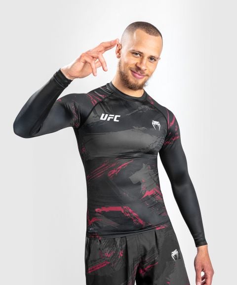 UFC Venum Authentic Fight Week 2.0 Compression T-Shirt – Langarm – Schwarz/Rot