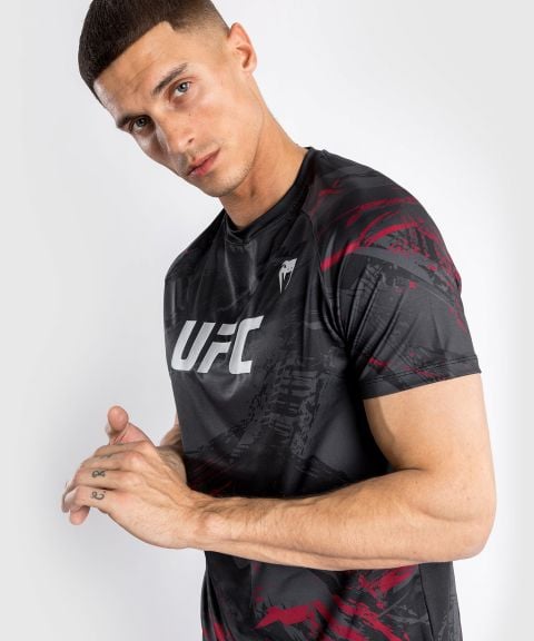 T-Shirt UFC Venum Authentic Fight Week 2.0 Dry-Tech  - nero/rosso