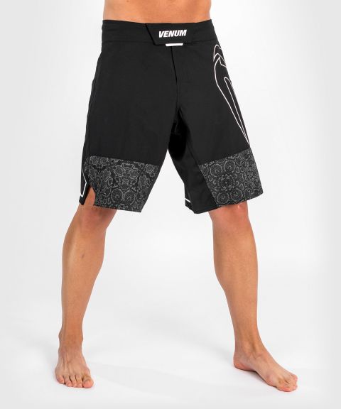 Pantalones cortos de lucha LIGHT 4.0 Venum - Negro/Blanco
