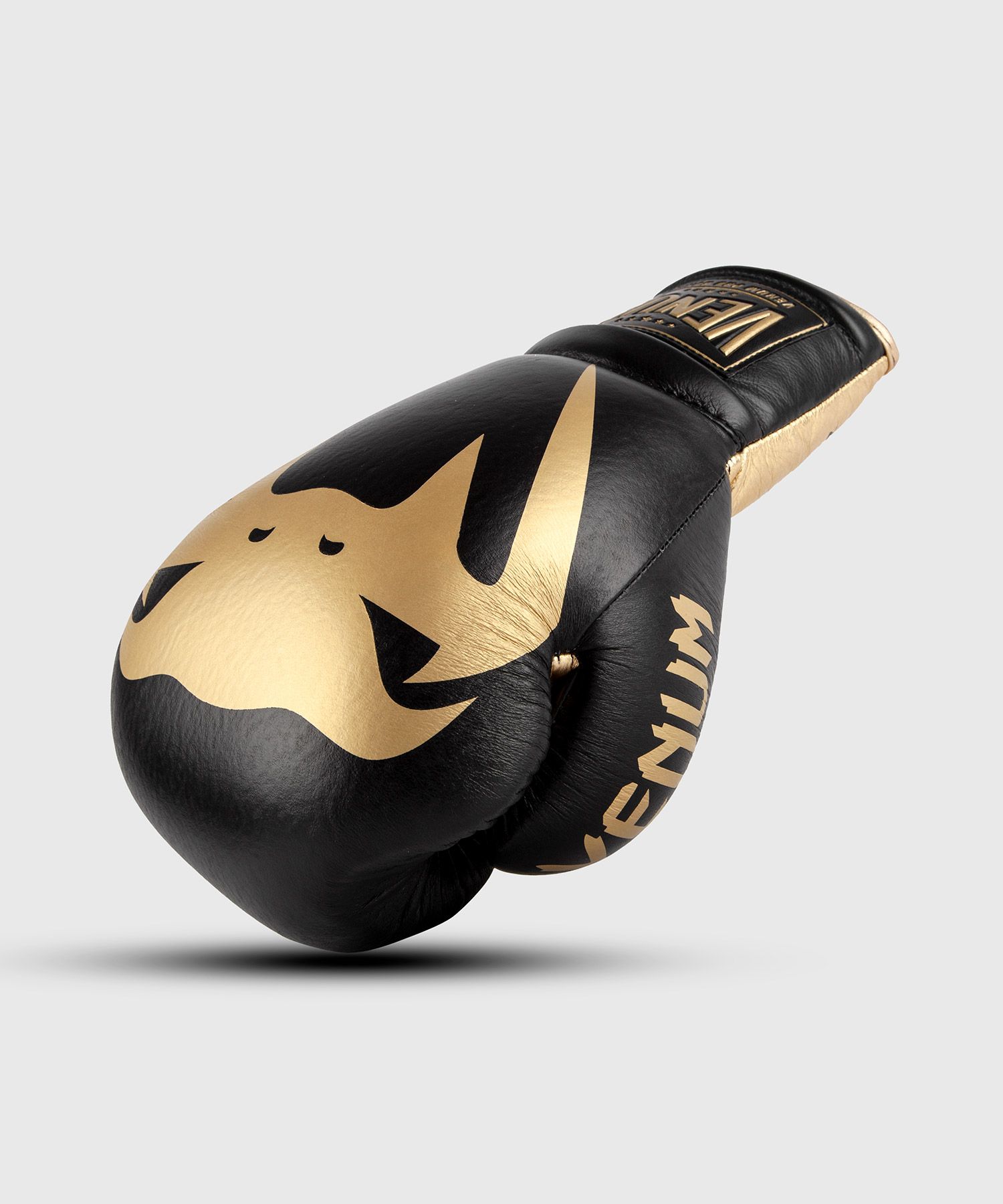 Venum Giant 2.0 Pro Boxing Gloves - With Laces - Black/Gold