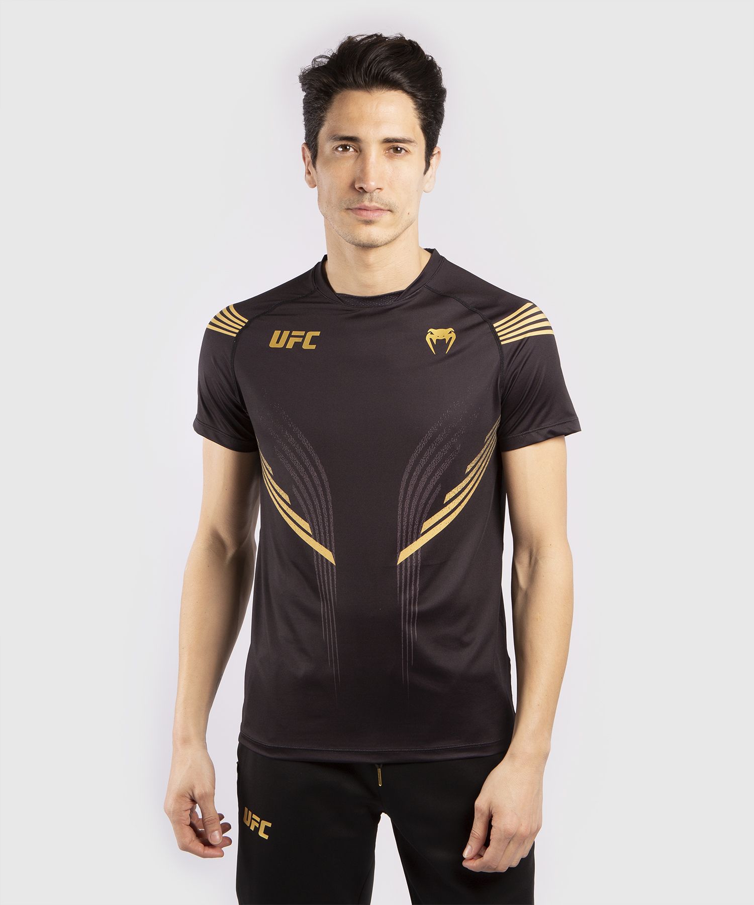 Camiseta Técnica Para Hombre UFC Venum Pro Line - Campeón