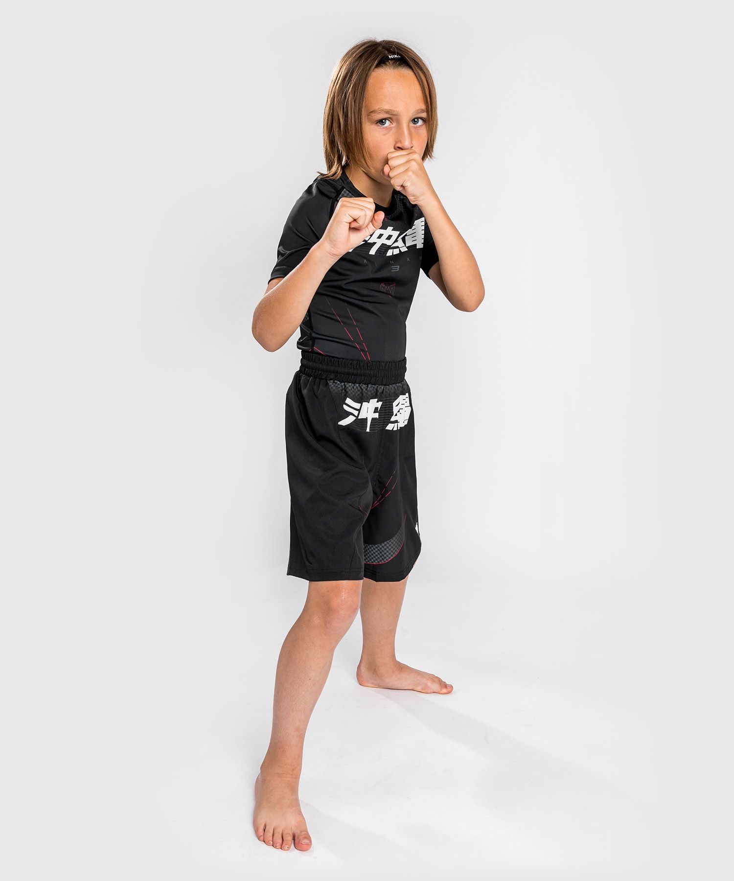 Shorts de entrenamiento Venum Okinawa 3.0 - Para Niño - Negro/Rojo