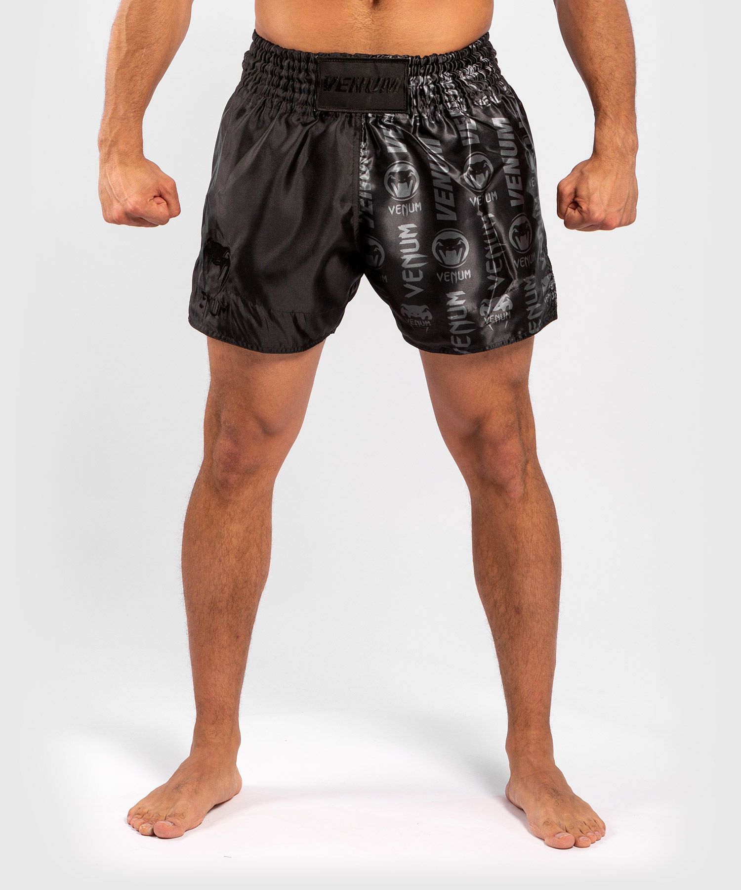Pantalones cortos Venum Logos Muay Thai - Negro/Negro
