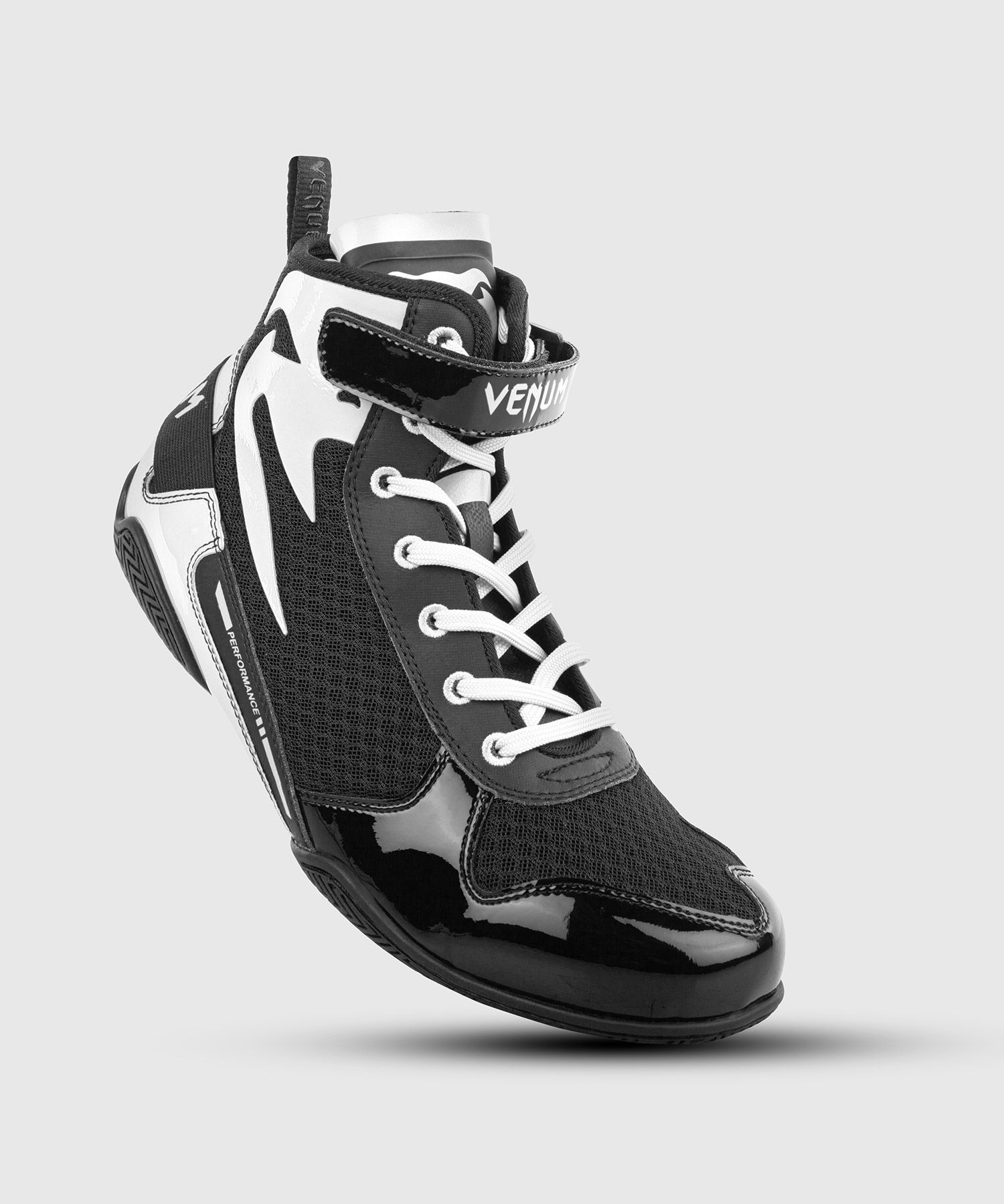 Chaussures de boxe Venum Giant Low - Noir/Blanc