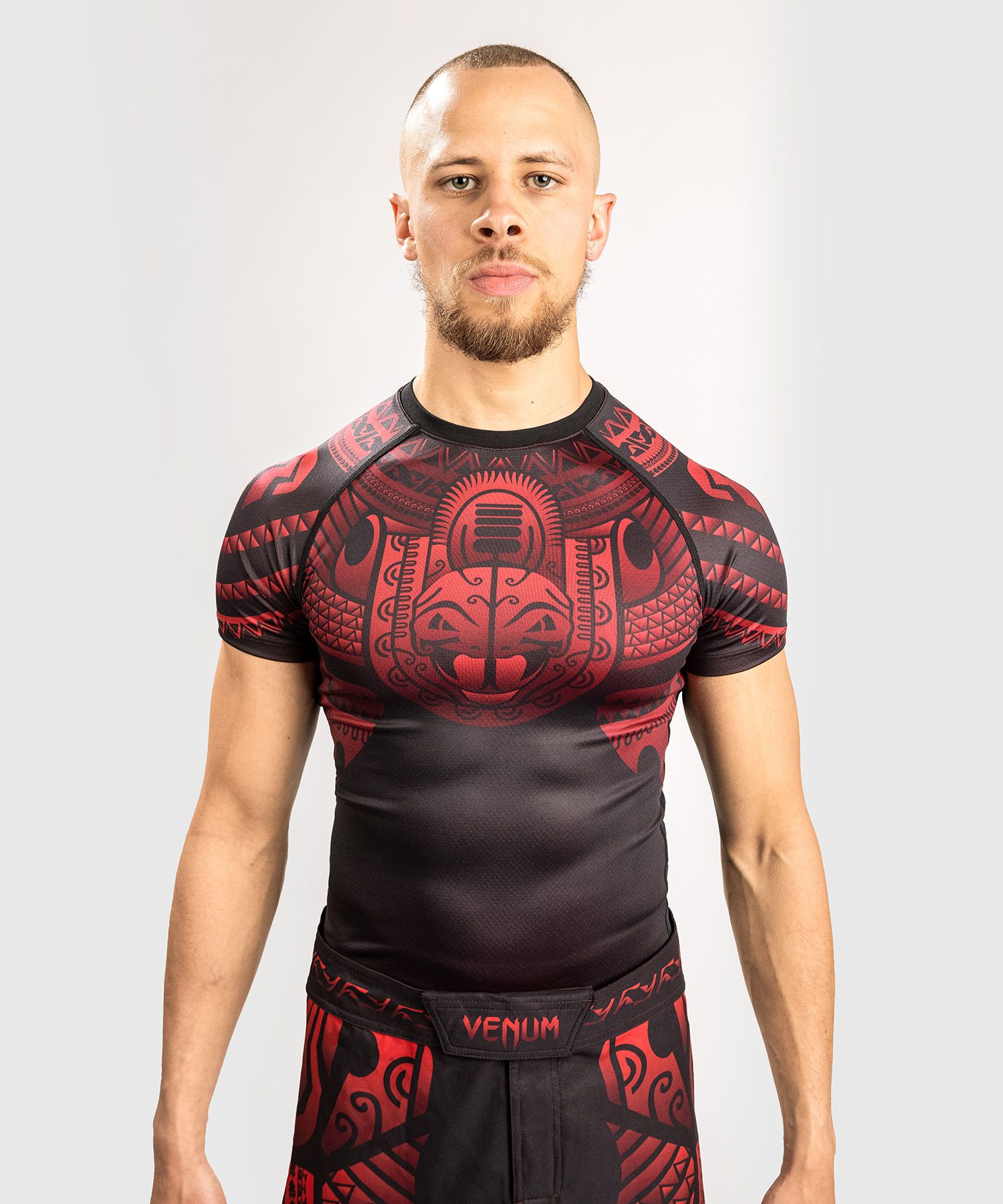 Venum Nakahi Compression T-Shirt – Kurzärmelig – Schwarz/Rot 