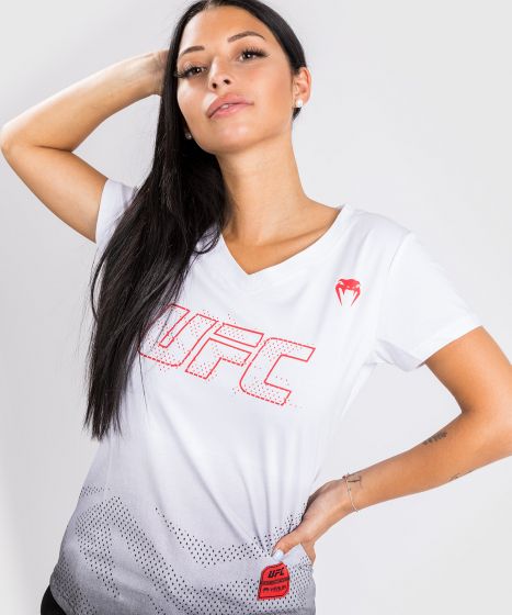 UFC Venum Authentic Fight Week Damen Kurzarm T-Shirt - Weiß