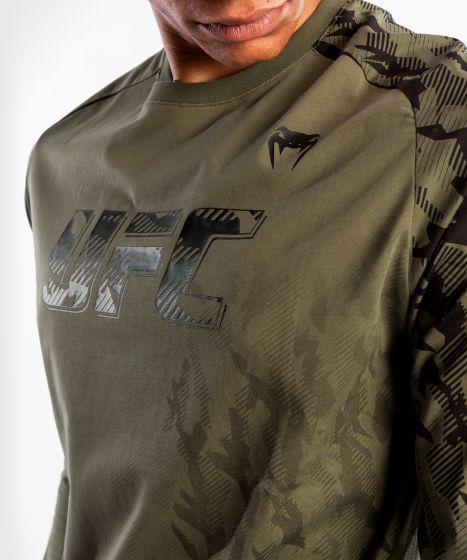 UFC Venum Authentic Fight Week T-shirt met lange mouwen voor heren - Kaki