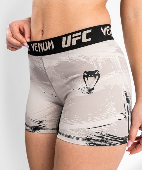 UFC Venum Authentic Fight Week 2.0 Vale Tudo Shorts - Voor Dames - Lichtbruin