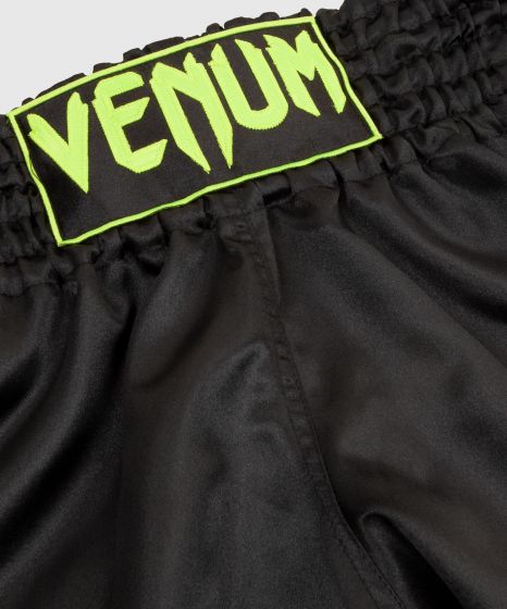 Venum Classic Muay Thai Short - Noir/Jaune Fluo