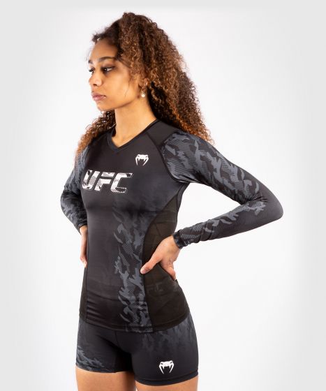 Camiseta De Compresión Manga Larga Para Mujer UFC Venum Authentic Fight Week Performance - Negro