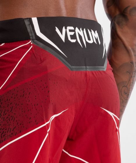 UFC Venum Authentic Fight Night Herren Shorts - Long Fit - Rot