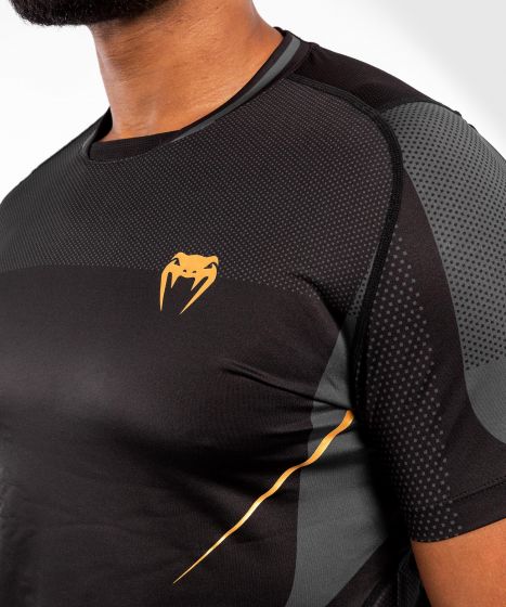 T-shirt Venum Athletics Dry Tech - Nero/Oro