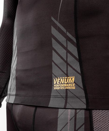 Venum Athletics Langarm-Kompressions-T-Shirt – Schwarz/Gold