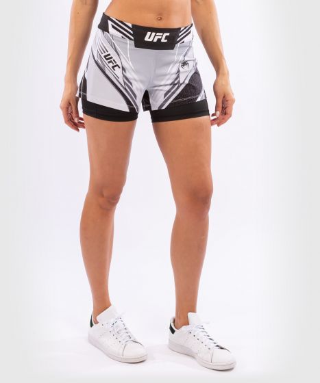 Fightshorts Donna UFC Venum Authentic Fight Night - Vestibilità Corta - Bianco