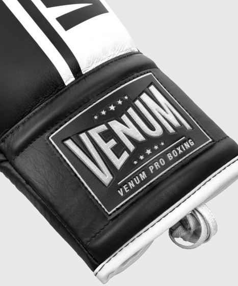 Gants de Boxe Pro Venum Shield - Avec Lacets - Noir/Blanc