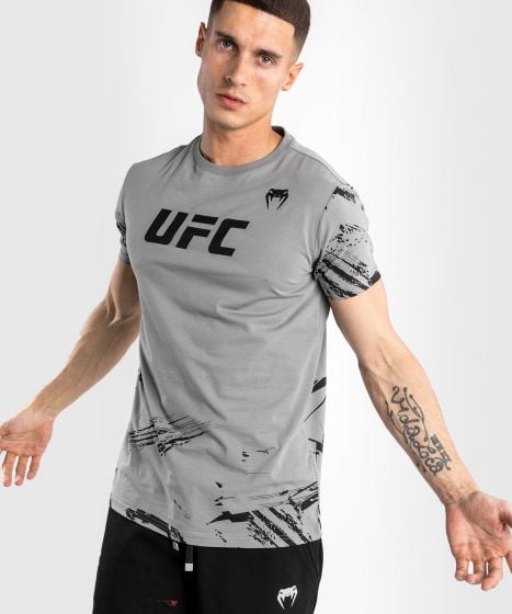 UFC Venum Authentic Fight Week 2.0 T-Shirt – Kurzarm  – Grau