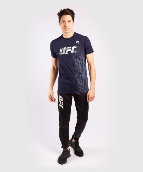 UFC Venum Authentic Fight Week Herren Kurzarm T-Shirt - Marineblau