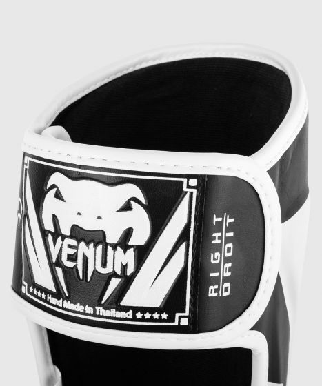 Venum Elite scheenbeschermers - Zwart/Wit