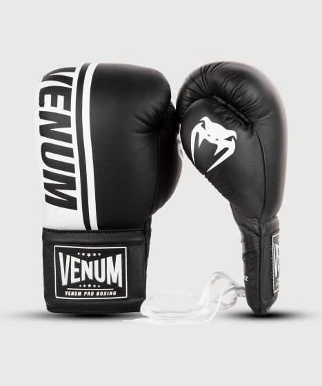 Venum Shield professionelle Boxhandschuhe - MIT SCHNÜRUNG - Schwarz/Weiß