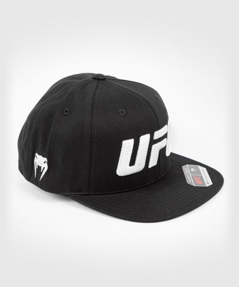 UFC Venum Authentic Fight Night Unisex Walkout Hat - Schwarz