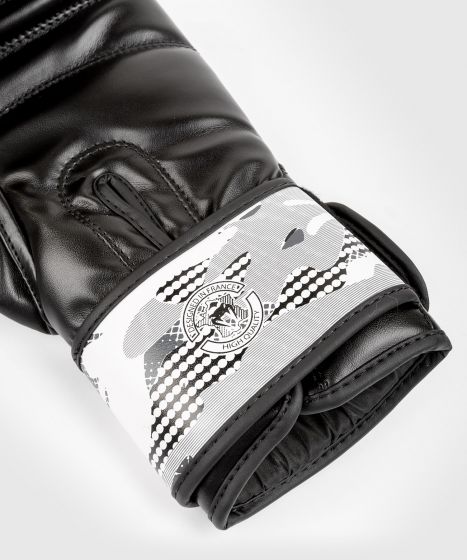 Venum Defender Contender 2.0 Boxing Gloves - Urban Camo
