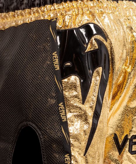 Muay Thai Shorts Venum Giant Foil - Gold/Schwarz