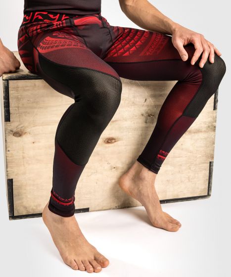 Pantaloni a compressione Venum Nakahi - Nero/Rosso 