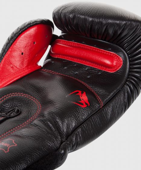 Venum Giant 3.0 Boxing Gloves - Nappa Leather - Black Devil