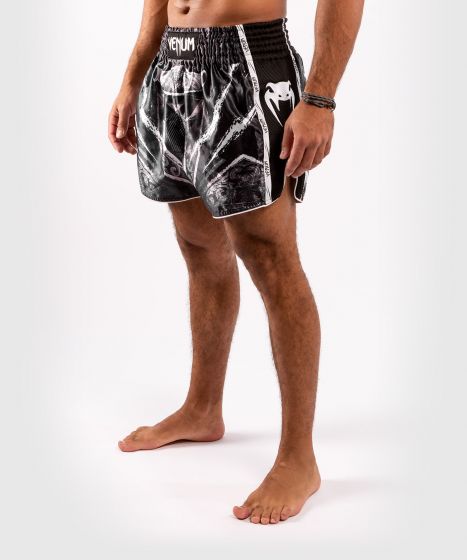Pantalones cortos de Muay Thai Venum GLDTR 4.0 