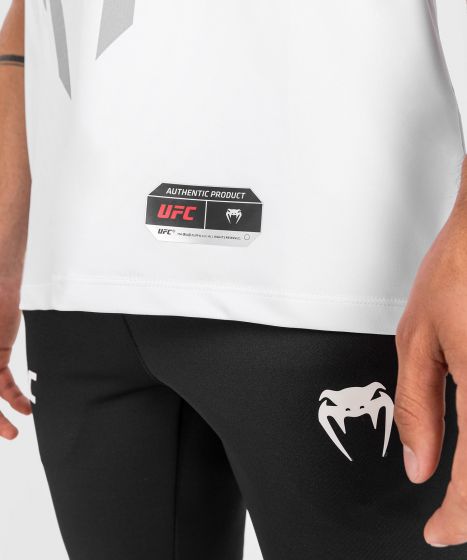 T-Shirt Technique Homme UFC Venum Authentic Fight Night 2.0 - Blanc