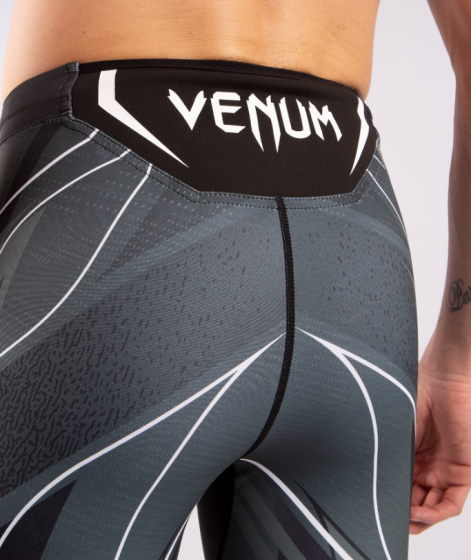 UFC Venum Pro Line Men's Vale Tudo Shorts - Black