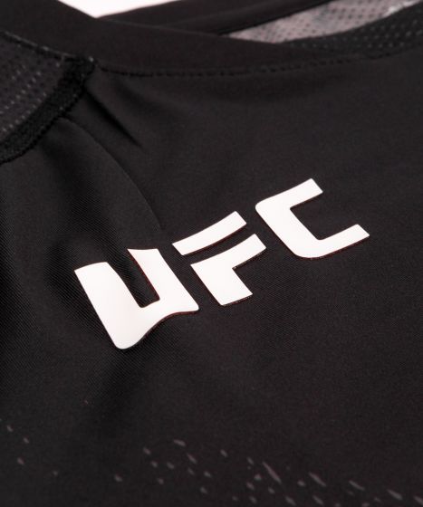 UFC Venum Fighters Authentic Fight Night Walkout Herenshirt - Zwart