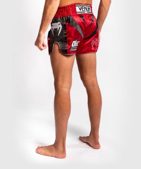 Pantalones cortos de Muay Thai Venum x ONE FC - Rojo