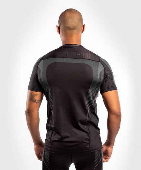Camiseta Venum Athletics Dry Tech - Negro/Dorado