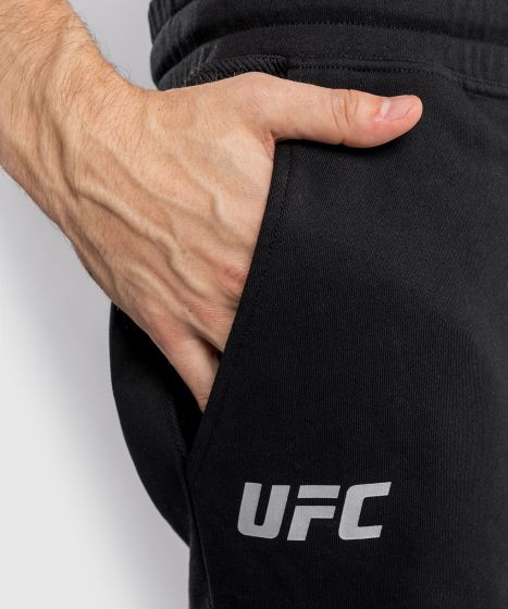 Pantalones cortos de algodón UFC Venum Authentic Fight Week 2.0 - Negro/Rojo