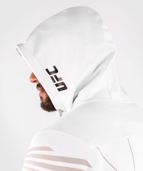 UFC Venum Personalisiert Authentic Fight Night Herren Walkout Hoodie - Weiß