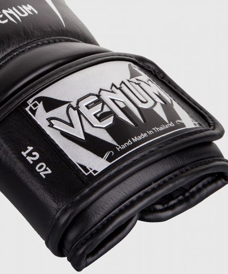 Venum Giant 3.0 Bokshandschoenen - nappaleer - zwart/zilver