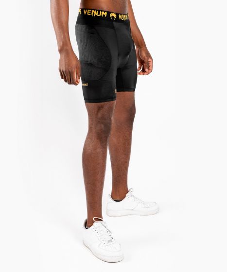 Pantalones de cortos de compresión Venum G-Fit - Negro/Oro