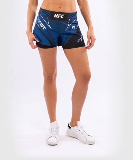 UFC Venum Authentic Fight Night Damen Shorts - Short Fit - Blau